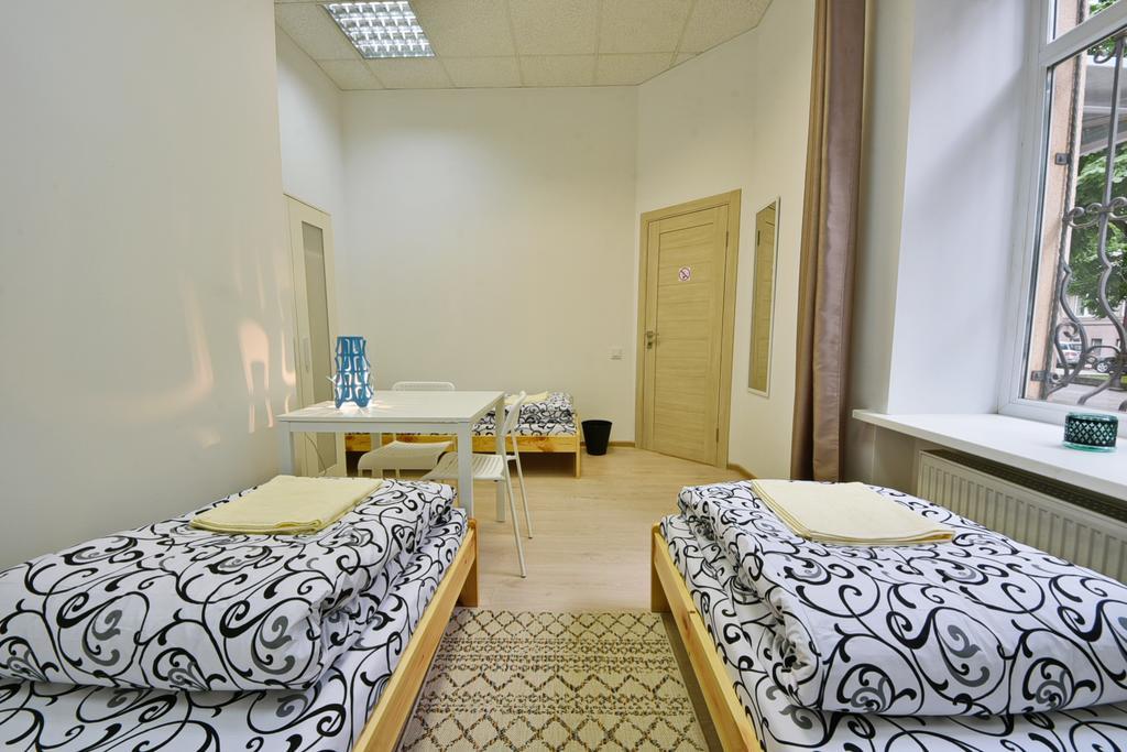 Laisves Avenue Hostel "Easy Kaunas" Kültér fotó