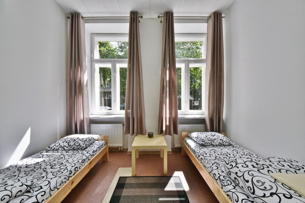 Laisves Avenue Hostel "Easy Kaunas" Kültér fotó