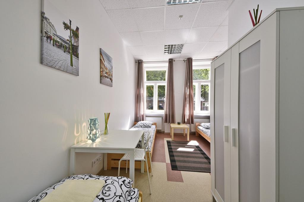 Laisves Avenue Hostel "Easy Kaunas" Kültér fotó