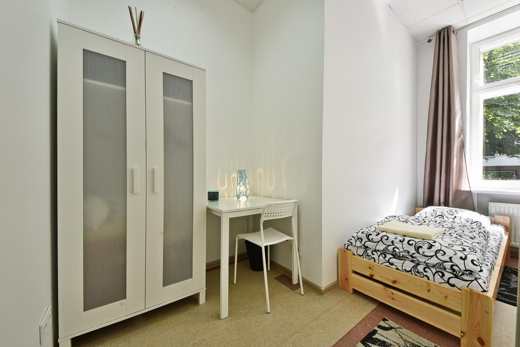 Laisves Avenue Hostel "Easy Kaunas" Kültér fotó